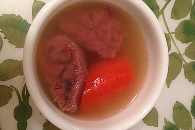 牛腱红萝卜汤