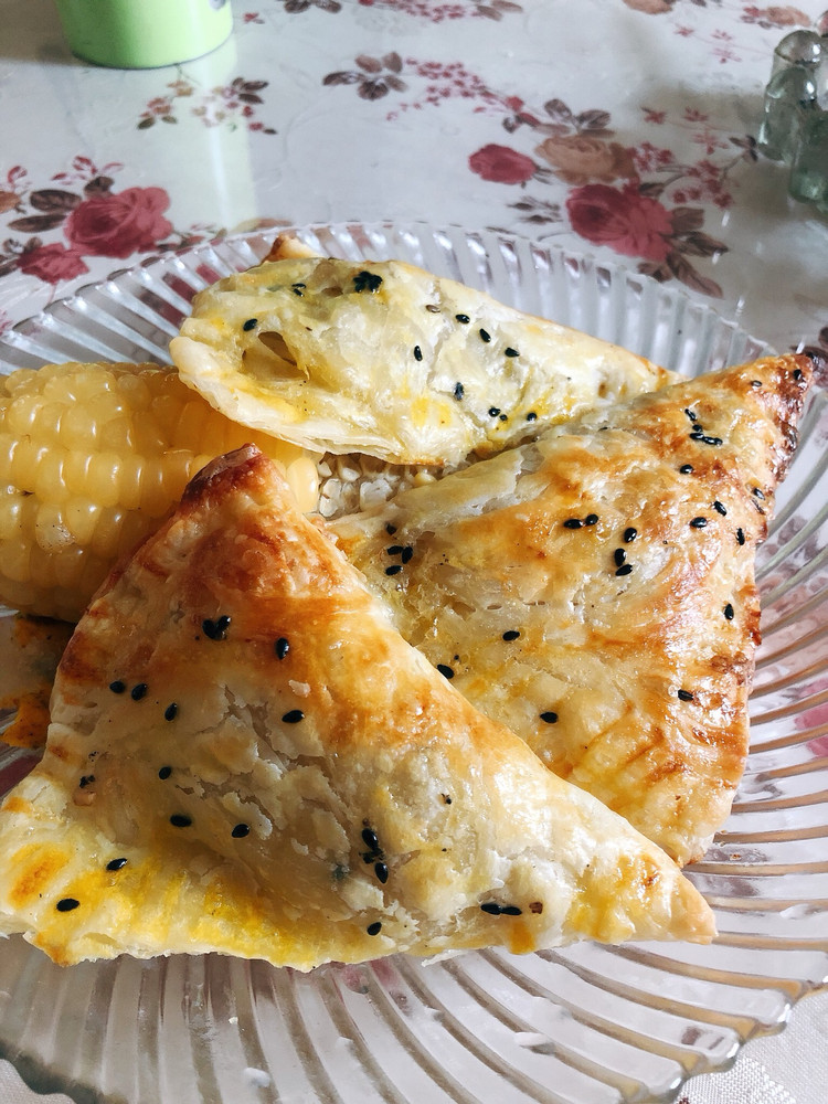 酥脆烤包子手抓饼版的做法