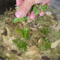 #天猫美味妙妙屋#香菇白菜滑鸡面的做法图解9