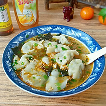 鸡汁韭菜豆腐汤饺+太太乐鲜鸡汁芝麻香油