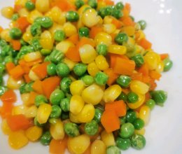 最是橙红黄绿时——香甜豌豆玉米粒的做法