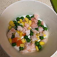 「面食」虾仁豌豆玉米胡萝卜番茄意面的做法图解2