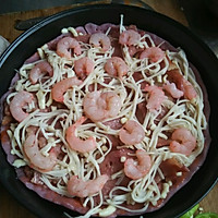 紫薯鲜虾肉松披萨#新鲜新关系#的做法图解4