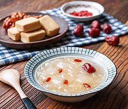 日食记 | 冰糖雪梨银耳羹的做法