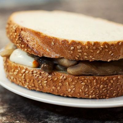 曼步厨房 - 双菇芝士三明治