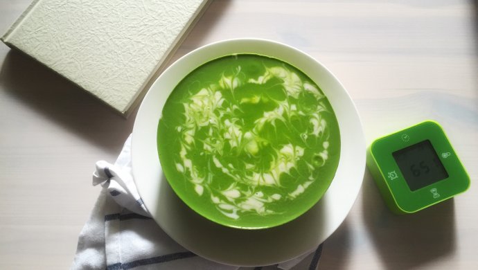 抹茶酸奶豆腐慕斯