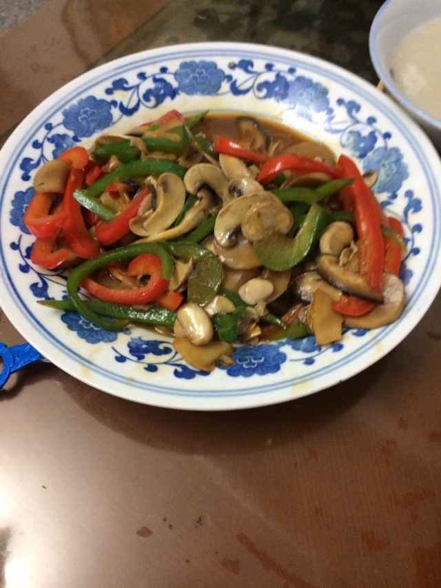 彩椒炒杏鲍菇