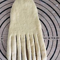 毛毛虫沙拉面包的做法图解8