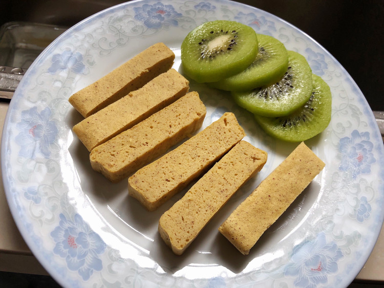 宝宝辅食：软软烂烂山药红枣鸡蛋糕的做法