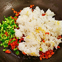 十分钟早餐之咖喱炒饭的做法图解4
