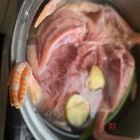 闲食光：青花椒卤汁乳鸽的做法图解1