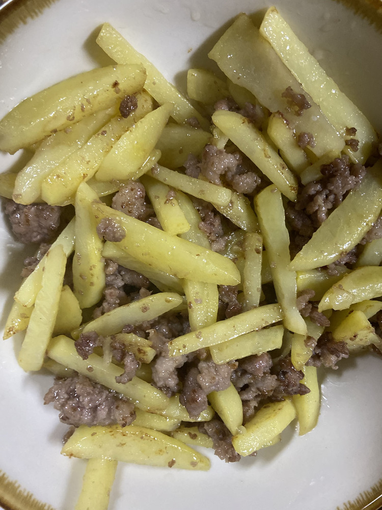 土豆炒肉末的做法