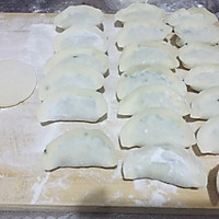 韭菜鸡蛋水饺的做法图解2
