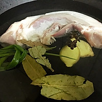 青蒜五花肉：送进嘴巴时软中带Q的口感的做法图解2