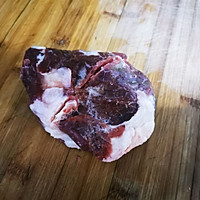 杏鲍菇炒黑椒牛肉的做法图解1
