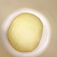 #轻食季怎么吃#六角豆沙面包的做法图解3