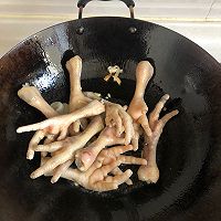 鸡爪子的做法图解4