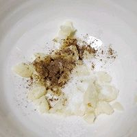 凉拌绿豆凉粉的做法图解7