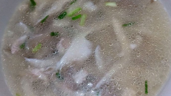 瘦肉平菇汤