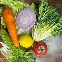 #时令蔬菜最养人#清理冰箱之，蔬菜大杂拌儿！的做法图解1