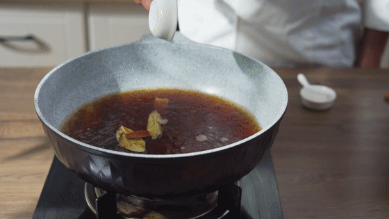 红烧素鸡【孔老师教做菜】的做法图解8