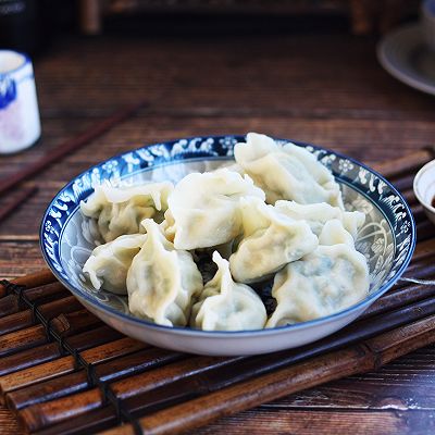  猪肉韭菜馅饺子