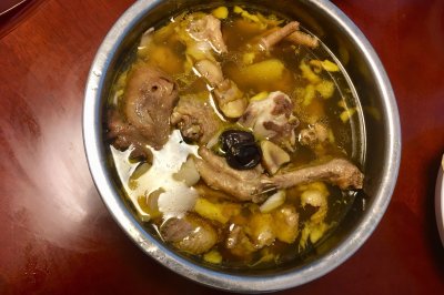 健康菜谱—红枣板栗椰子炖土鸡