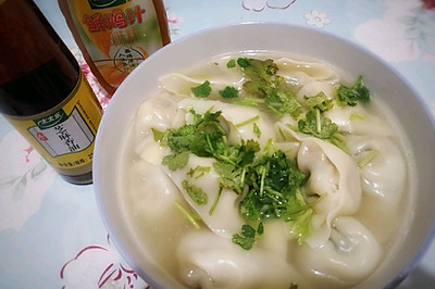 煮馄饨+太太乐鲜鸡汁芝麻香油