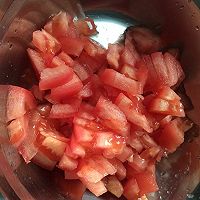番茄胡萝卜牛肉面的做法图解1