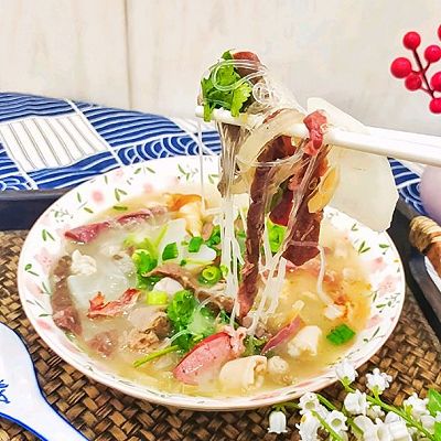 白萝卜羊杂粉丝汤