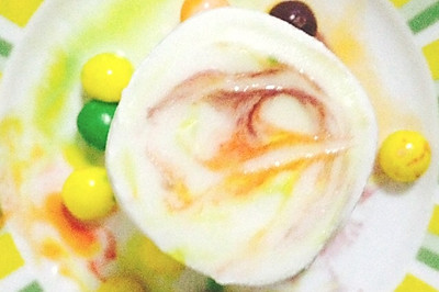 彩虹酸奶冰淇淋
