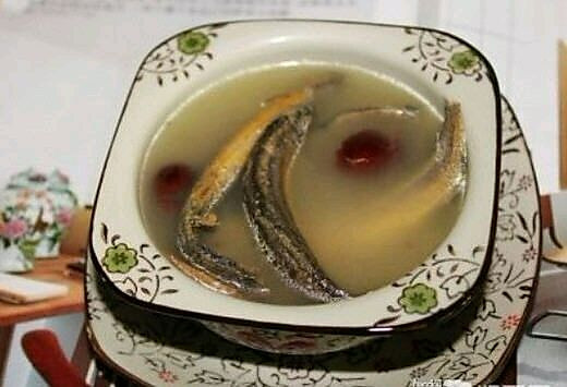 红枣泥鳅汤的做法