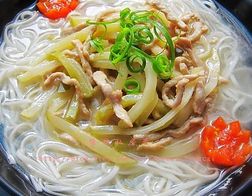 榨菜肉丝面
