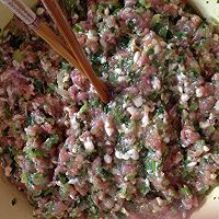 鲜肉虾仁芹菜馄饨的做法图解4
