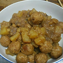 土豆烧丸子