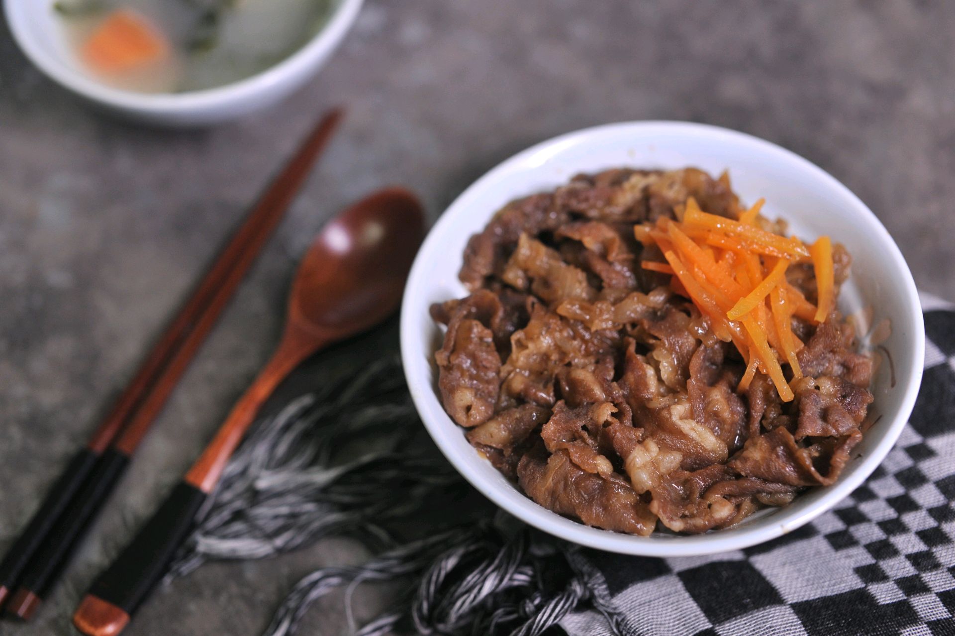 日式牛肉饭-一碗饭的满足的做法_菜谱_豆果美食