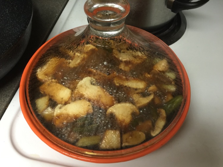 塔吉锅鲍鱼松茸炖土豆的做法图解5