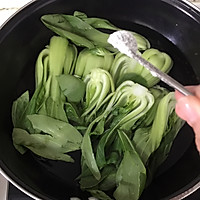 香菇扒油菜的做法图解1