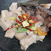 羊肉火锅——胡萝卜炖羊排的做法图解3