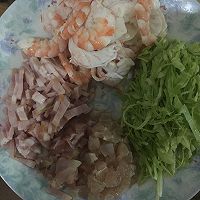 培根鸡肉虾仁炒饭的做法图解1