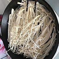香辣金针菇的做法图解1