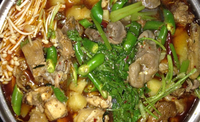 麻辣鸡锅