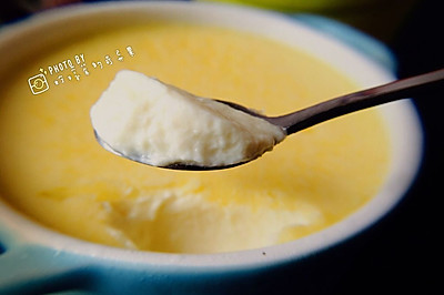 奶酪布丁-细腻、味浓，一勺入口就是无尽的幸福感！