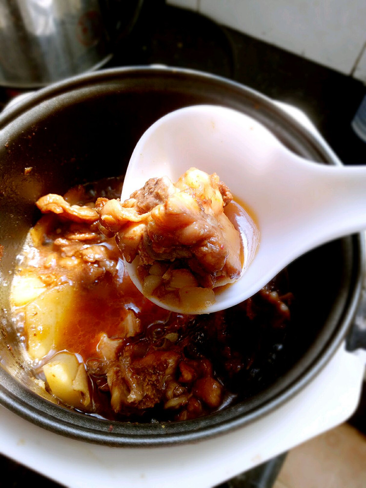 单身懒蛋爱吃肉—电饭锅可乐土豆烧鸡块的做法