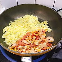 番茄鸡肉虾仁芝士焗饭的做法图解13