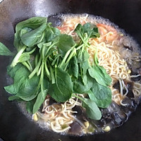 鲜虾鸡蛋面的做法图解8