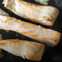 #挪威三文鱼#家庭版香煎三文鱼的做法图解6