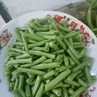 素炒豆角的做法图解1