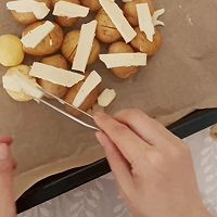 #刘畊宏女孩减脂饮食#迷迭香风琴小土豆的做法图解3