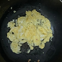 火腿鸡蛋酱油炒饭的做法图解5